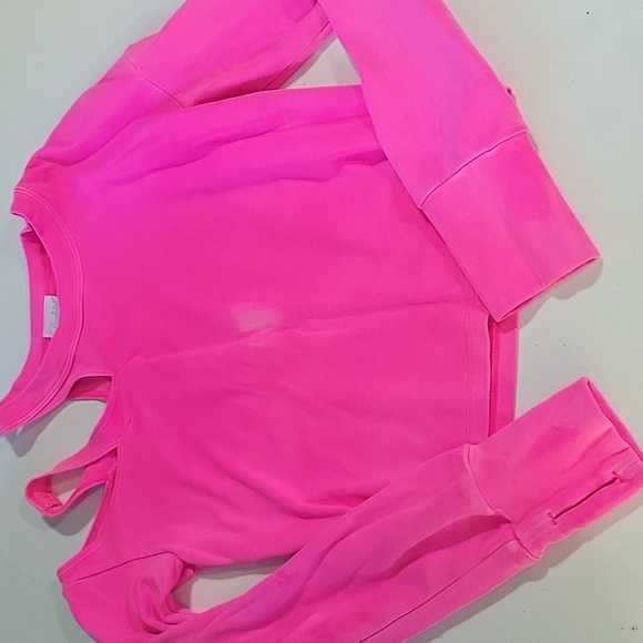 BOMBSHELL Sportswear Pink Cutout shoulder Long Sleeve Crop Top Size Small As Is - Picture 1 of 6